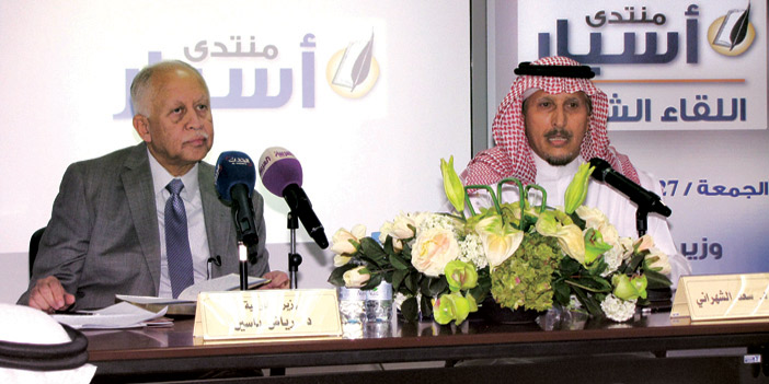 خلال اللقاء الشهري بمركز أسبار.. وزير الخارجية اليمني: 