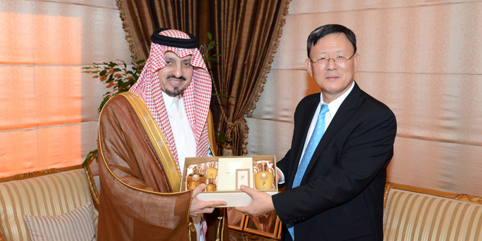  الأمير فيصل بن خالد وقنصل كوريا الجنوبية