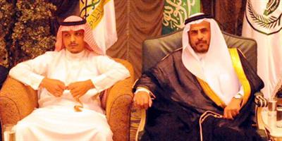 أهالي النماص يكرمون شاباً تبرع بإحدى كليتيه 