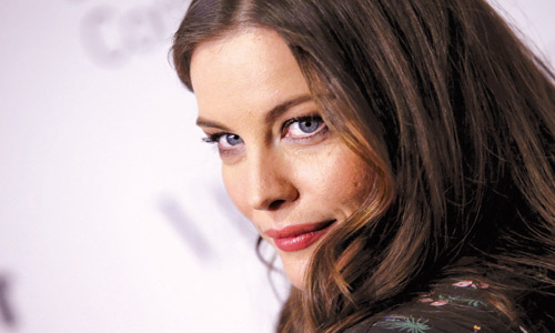 ليف خلال حضورها قاعة ألِس تولي بمنهاتن 