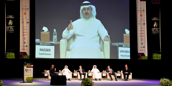  رئيس أرامكو السعودية خلال مشاركته في المؤتمر الدولي لتقنيات البترول في الدوحة