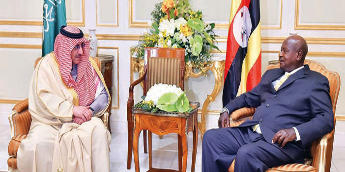 ولي العهد بحث مع الرئيس الأوغندي تعزيز العلاقات الثنائية والتعاون الأمني 