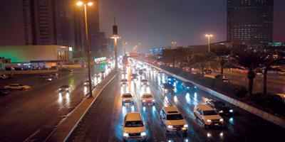 الرياض تتجلى بالأمطار لليوم الثالث على التوالي 