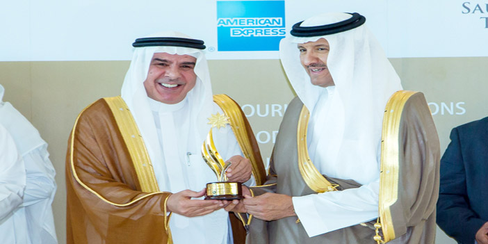  لحظة التتويج