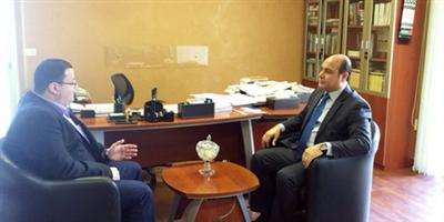 جنبلاط لم يُخفِ دعمه لترشيح سليمان فرنجية للرئاسة.. وهو منحاز إلى الثورة السورية منذ اندلاعها 