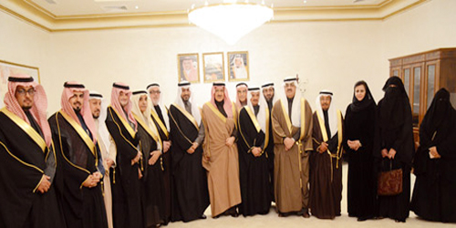  الأمير مشعل بن عبدالله مع وفد الشورى الزائر