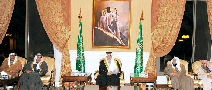 قال ليس لأيّ حد الحق أن يتحدث عن الشأن السعودي.. أمير منطقة تبوك: 