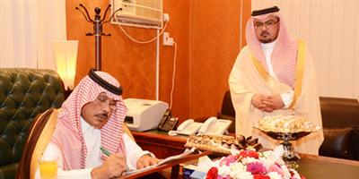 أمير منطقة الباحة يطلع على المشروعات الجاري تنفيذها في محافظة غامد الزناد 