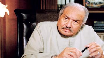 وفاة الممثل المصري حمدي أحمد عن 82 عاماً 