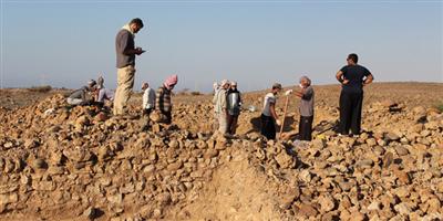 فريق سعودي بولندي يكتشف مستوطنة أثرية تعود للقرن الرابع قبل الميلاد في موقع عينونة بمنطقة تبوك 