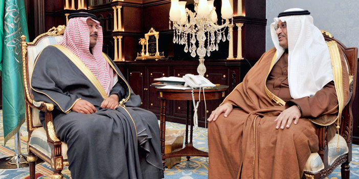  أمير الباحة مستقبلاً الأمير نواف بن محمد