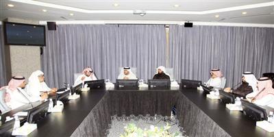 وفد قضائي من «دبي المالي» يزور غرفة الرياض 