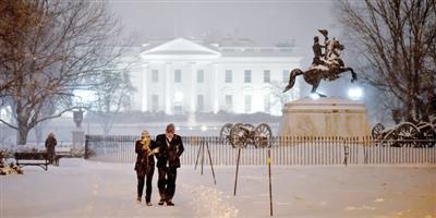 واشنطن تشهد أكبر تساقط للثلوج منذ قرن 