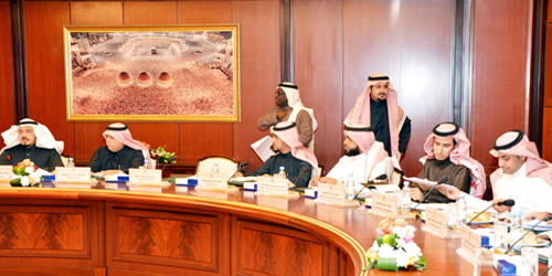 لجنة الشؤون الاجتماعية بالشورى تعقد اجتماعاً بحضور وزير الشئون الاجتماعية 