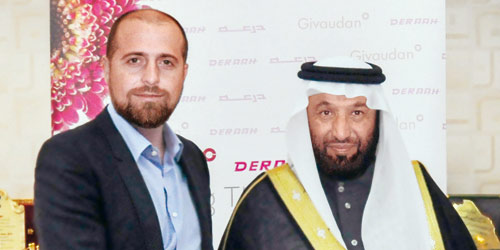  علي آل هادي رئيس مجلس إدارة درعة.. والعطار العالمي جوردي فيرنانديز