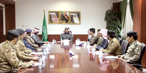  الأمير عبدالرحمن بن عبدالله خلال الاجتماع