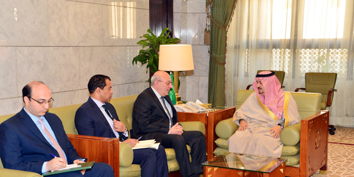 الأمير فيصل بن بندر يستقبل السفير المصري الجديد 