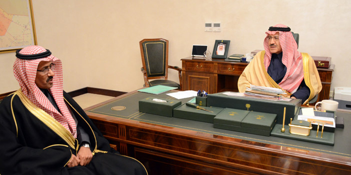  من لقاء محافظ شقراء بمدير الجامعة