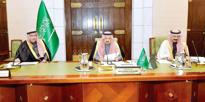  الأمير فيصل بن بندر يترأس جلسة مجلس المنطقة