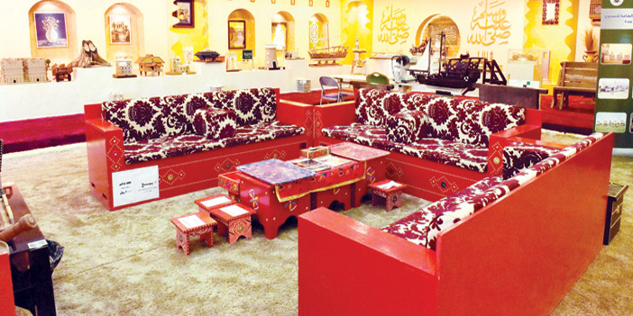 «السجون» تعرض إبداعات نزيلاتها ونزلائها وتعرف بمنجزاتها في الجنادرية 