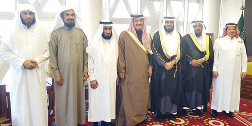  سمو محافض الدرعية مع أعضاء مجلس الجمعية