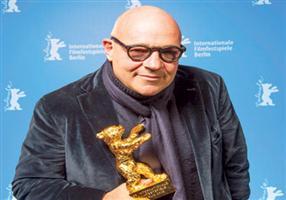 «نار في البحر» يفوز بكبرى جوائز مهرجان برلين السينمائي 
