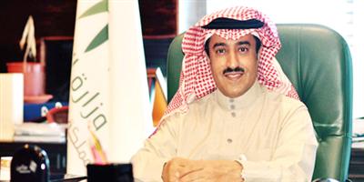 سيدات الأعمال بالشرقية يبحثن مشاكل التزيين مع وزارة العمل 