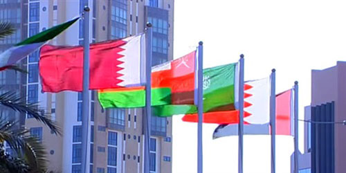 فيما حذر من التعاملات في أسواق الدول الناشئة المتعرضة لديون عالية بالدولار.. تقرير: 