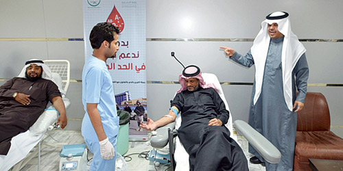  حملة للتبرع بالدم تنفذها إدارة تعليم عنيزة