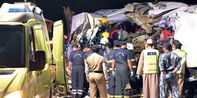 حادث سير مروع يقتل 18 شخصاً  وإصابة 14 آخرين بسلطنة عمان  