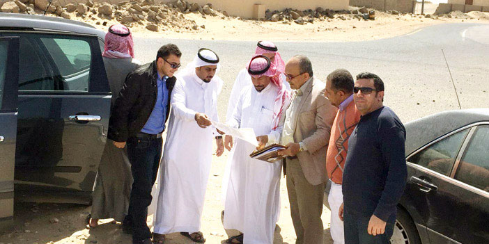  الفريق الاستشاري في إحدى القرى