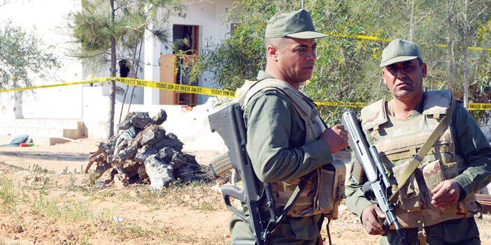  جنود من حرس الحدود التونسي يعثرون على إرهابيين قادمين من ليبيا