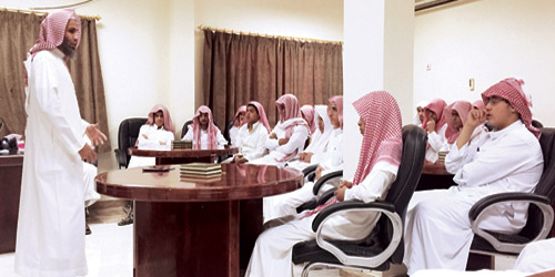  جانب من اللقاء مع الطلاب