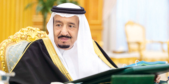  خادم الحرمين خلال ترؤسه مجلس الوزراء
