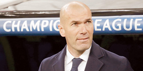  المدير الفني زيدان خلال اللقاء