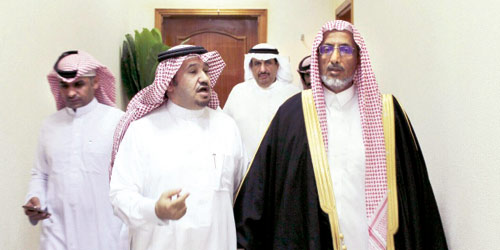  آل دلبوح مع رئيس هيئة التحقيق