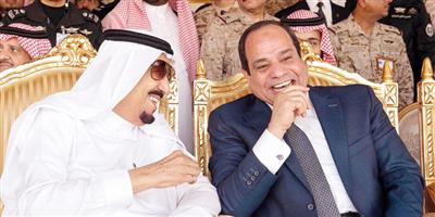 المليك يستعرض مع الرئيس المصري التعاون الثنائي وتطورات الأحداث في المنطقة 