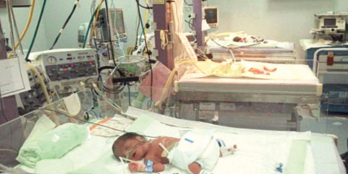  التوائم الخمسة يتلقون الرعاية في مستشفى طريف العام