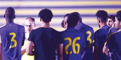 مدرب النصر يركز على مناطق ضعف لخويا 