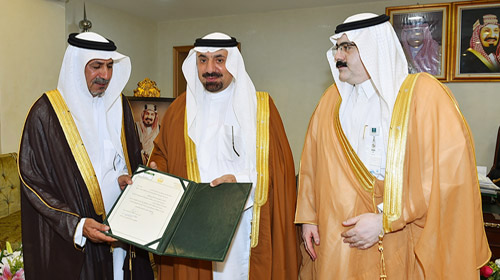  الأمير جلوي ملتقياً آل عباس وآل كليب