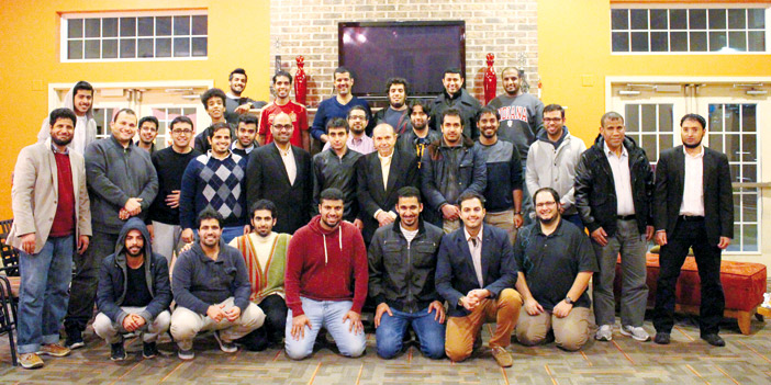  صورة جماعية لحضور الجلسة الافتتاحية لسبتية العمري