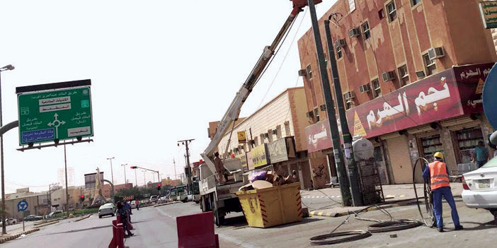  تحويل خطوط الكهرباء الهوائية إلى أرضية