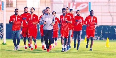 الرائد ينهي «الضجة».. ويُوافق على طلب الأهلي 