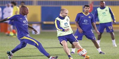 كانيدا يختبر جاهزية بدلاء النصر أمام الدرعية.. اليوم 