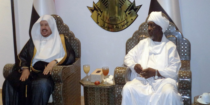 رئيس مجلس الشورى يصل السودان 