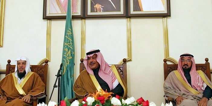  الأمير مشاري بن سعود خلال الاثنينية