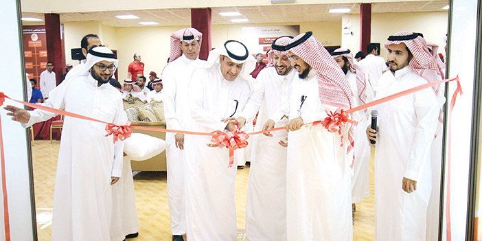  جانب من افتتاح المعرض وتدشين الحملة