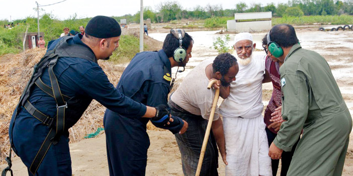  جانب من عمليات الإنقاذ التي تم تنفيذها
