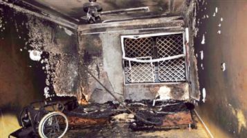 إنقاذ 8 أشخاص من حريق منزلهم في الرياض 