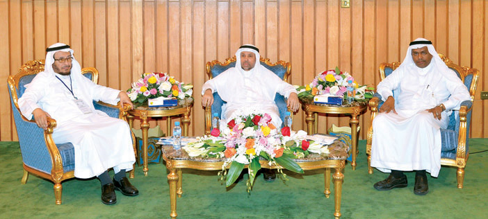  مدير جامعة الملك عبدالعزيز يطلق فعاليات «أسبوع البحث العلمي»